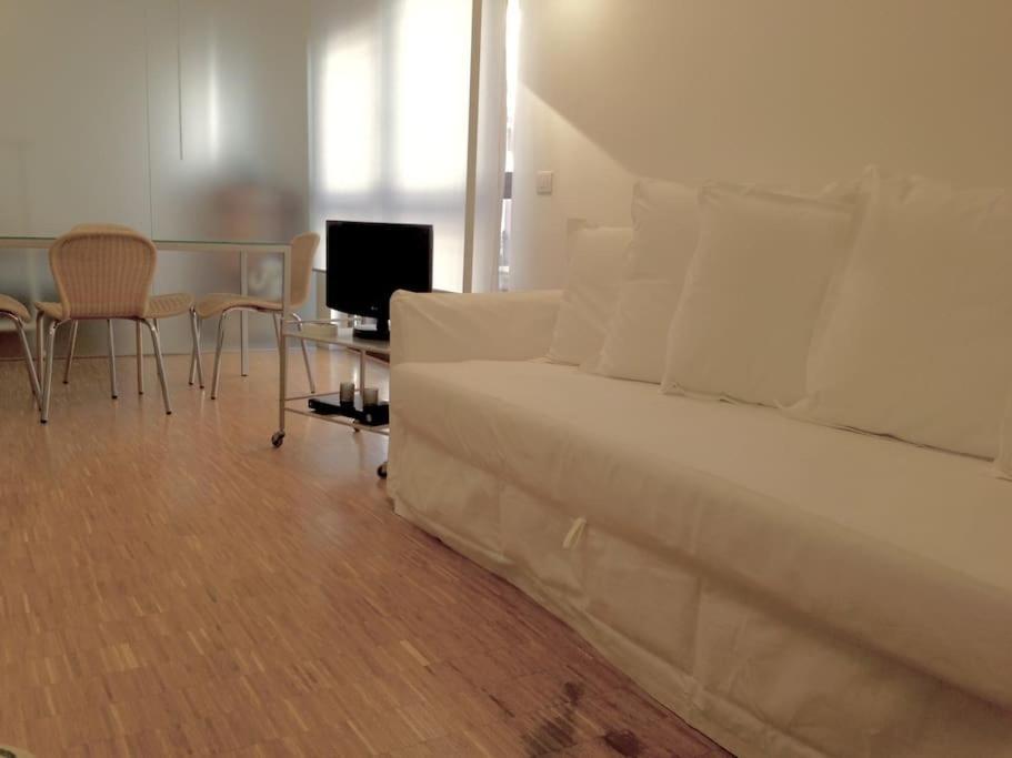 New Cosy Apartment Near To Petruzzelli Theatre Bari Eksteriør bilde